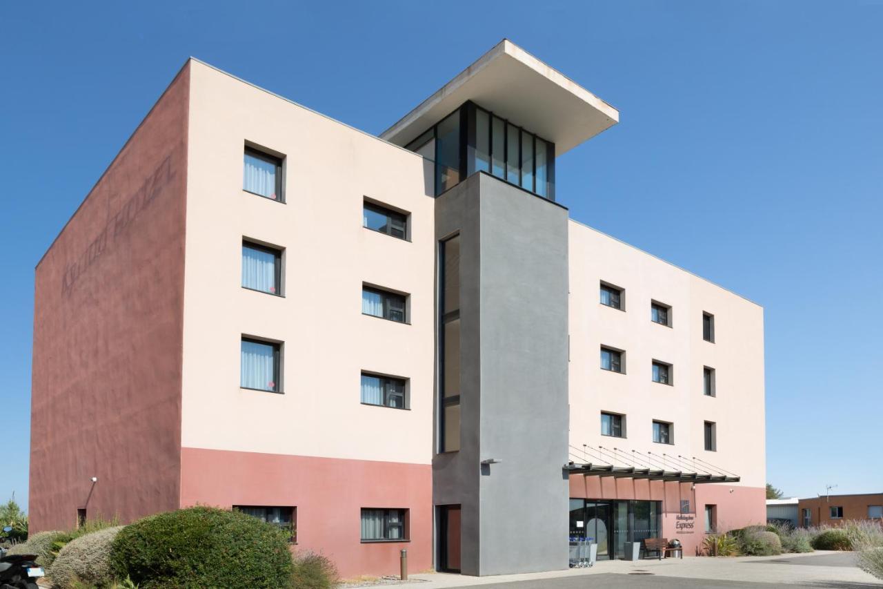 Holiday Inn Express - Marseille Airport, An Ihg Hotel Vitrolles  Zewnętrze zdjęcie