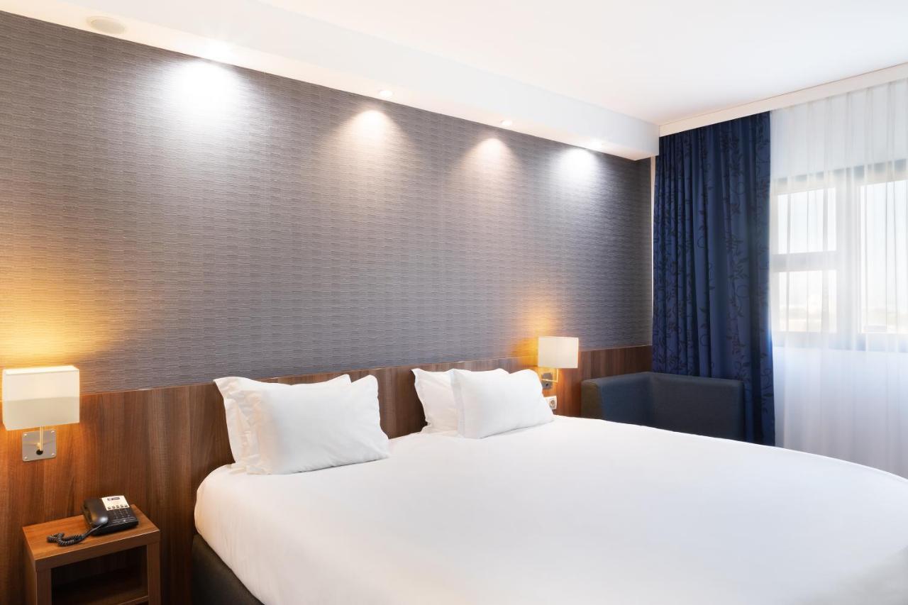 Holiday Inn Express - Marseille Airport, An Ihg Hotel Vitrolles  Zewnętrze zdjęcie