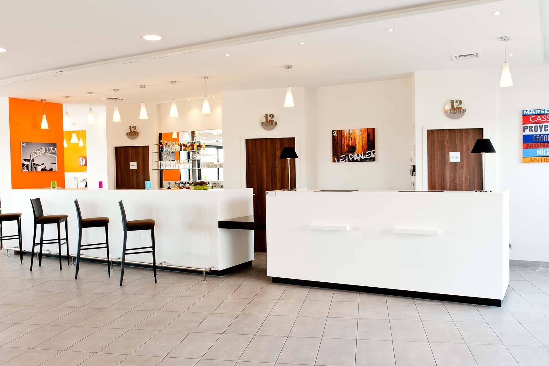Holiday Inn Express - Marseille Airport, An Ihg Hotel Vitrolles  Zewnętrze zdjęcie