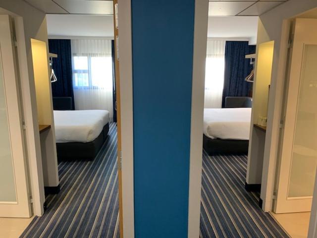 Holiday Inn Express - Marseille Airport, An Ihg Hotel Vitrolles  Zewnętrze zdjęcie